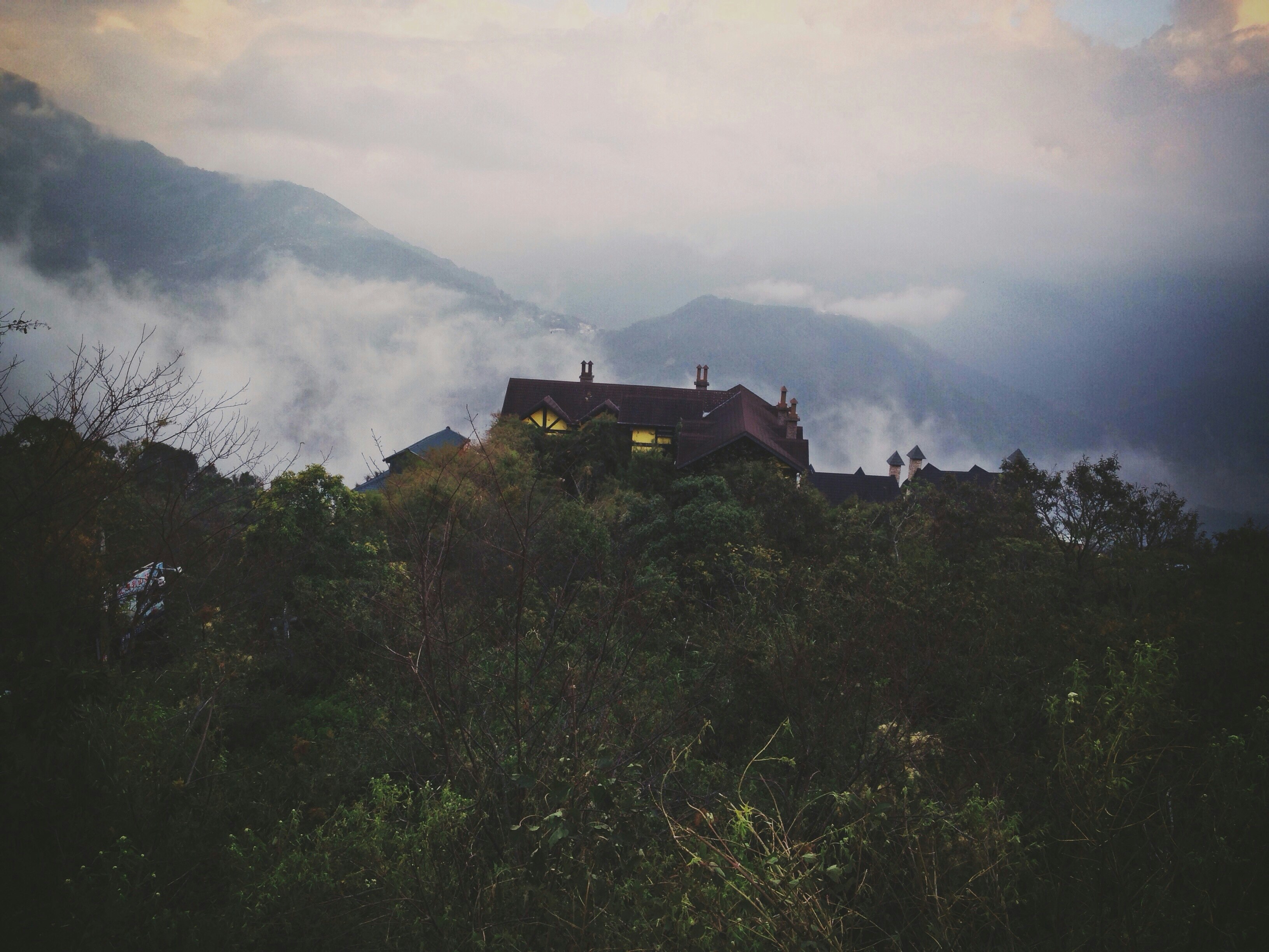 house on top of mountains